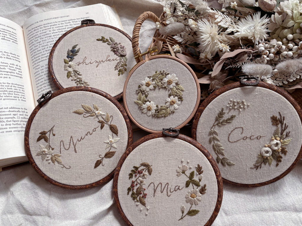 撮影小物の刺繍